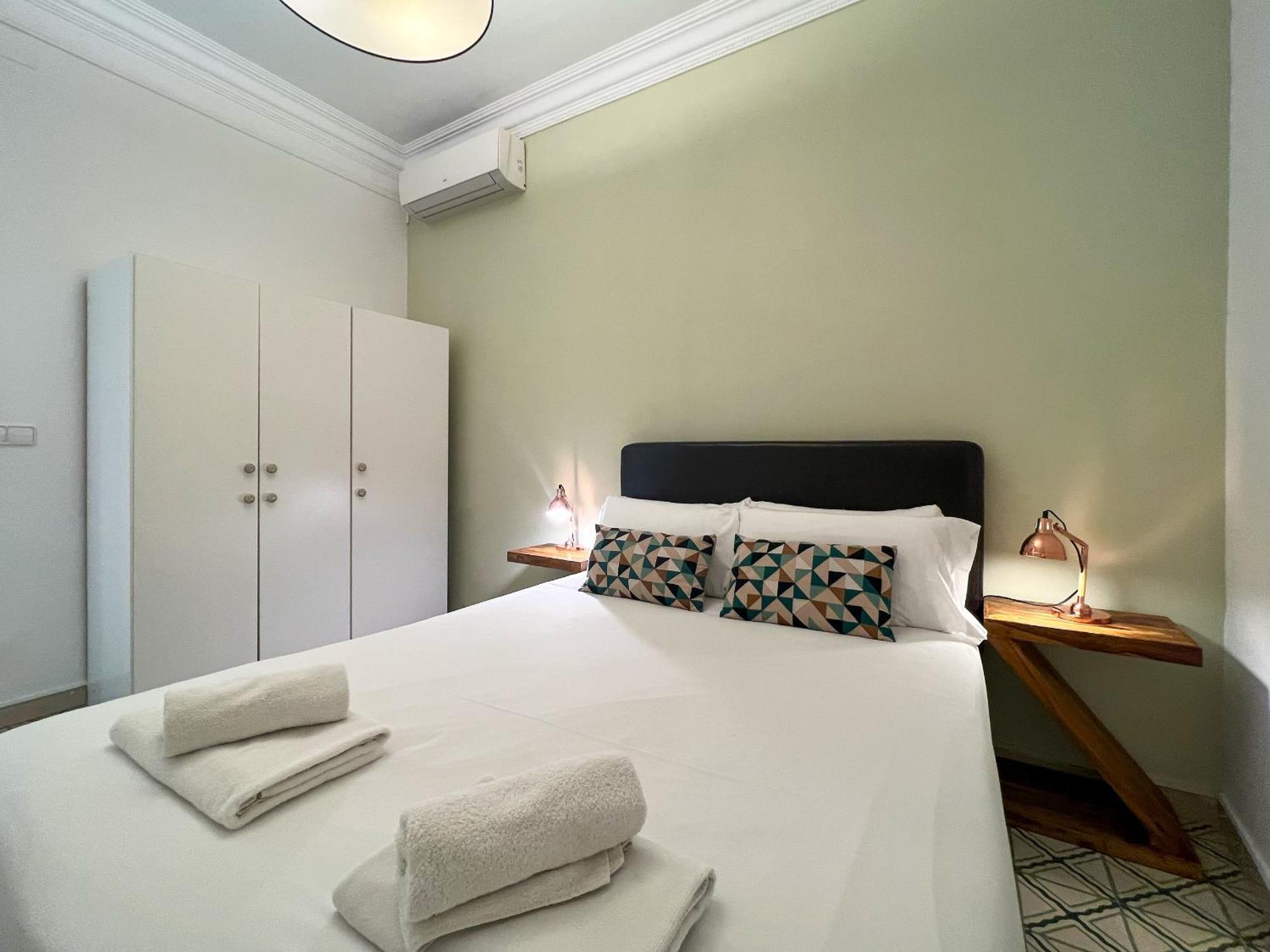 U-nique Comte Urgell Apartment